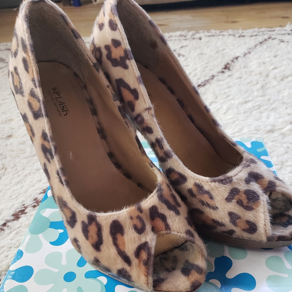 Camel hair leopard print heels.  Size 6.